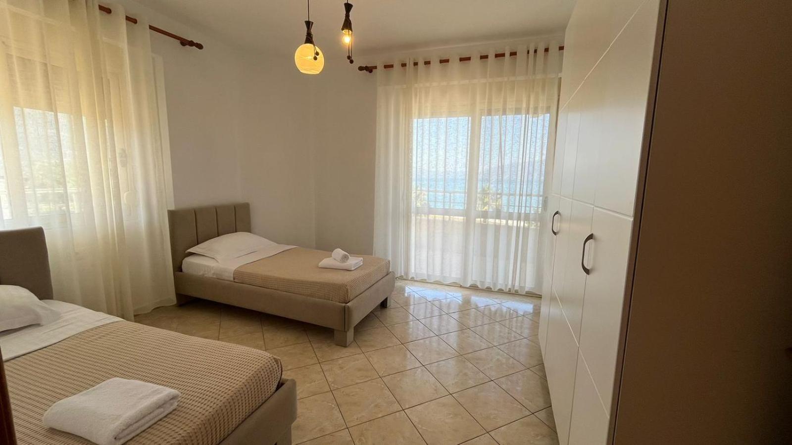 Visar Apartments Влёра Экстерьер фото