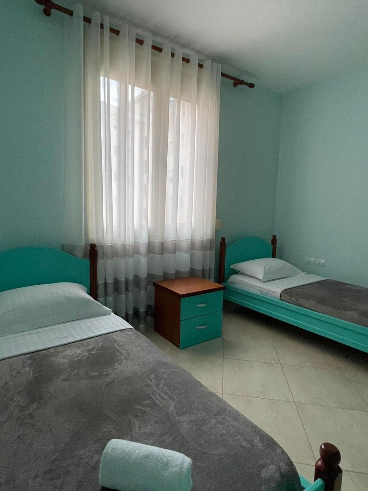 Visar Apartments Влёра Экстерьер фото